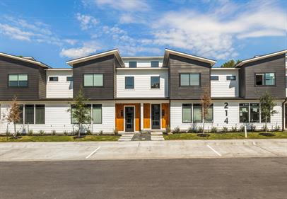 214 Lynn Drive - 304