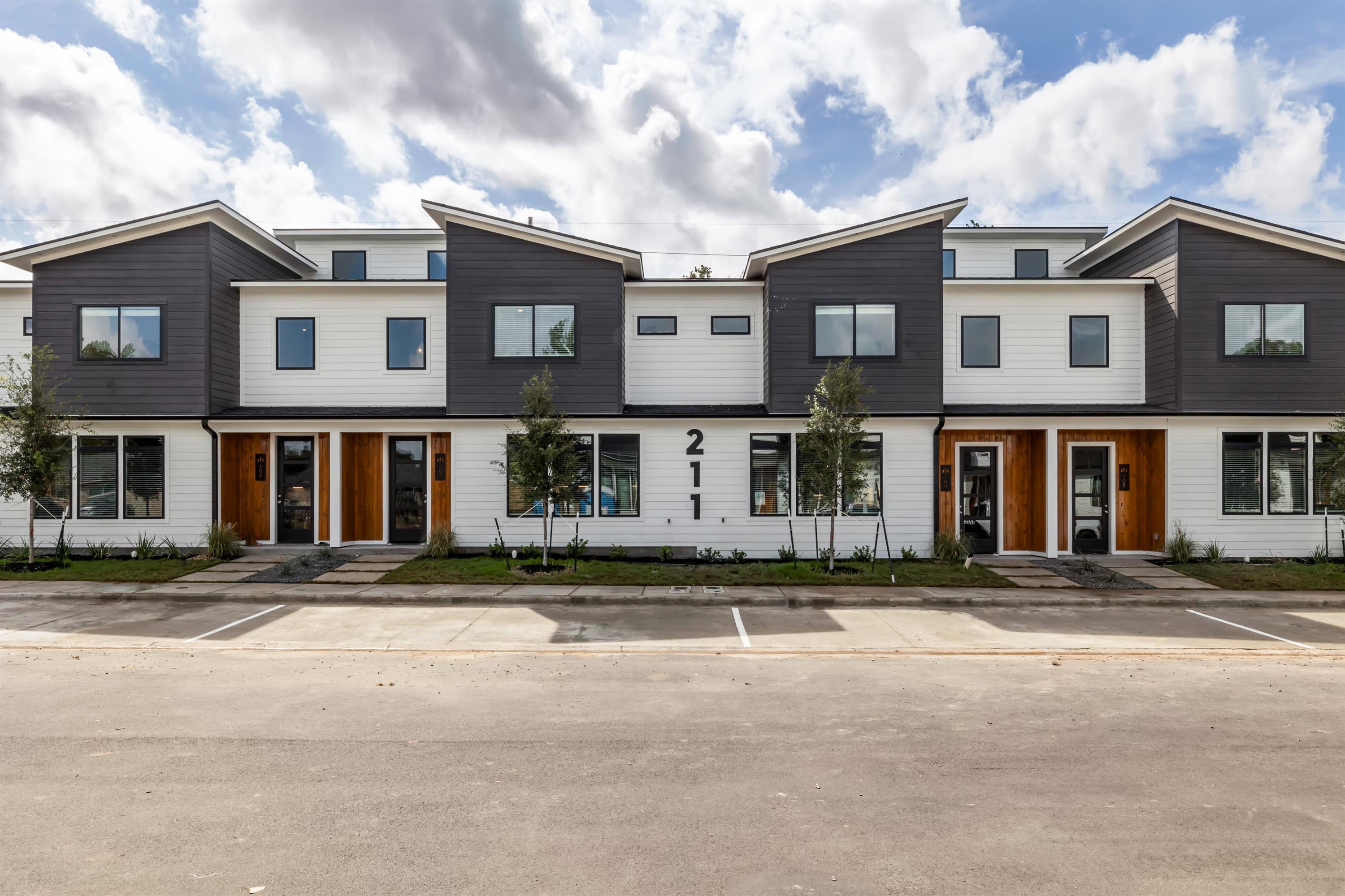 211 Lynn Drive - 105