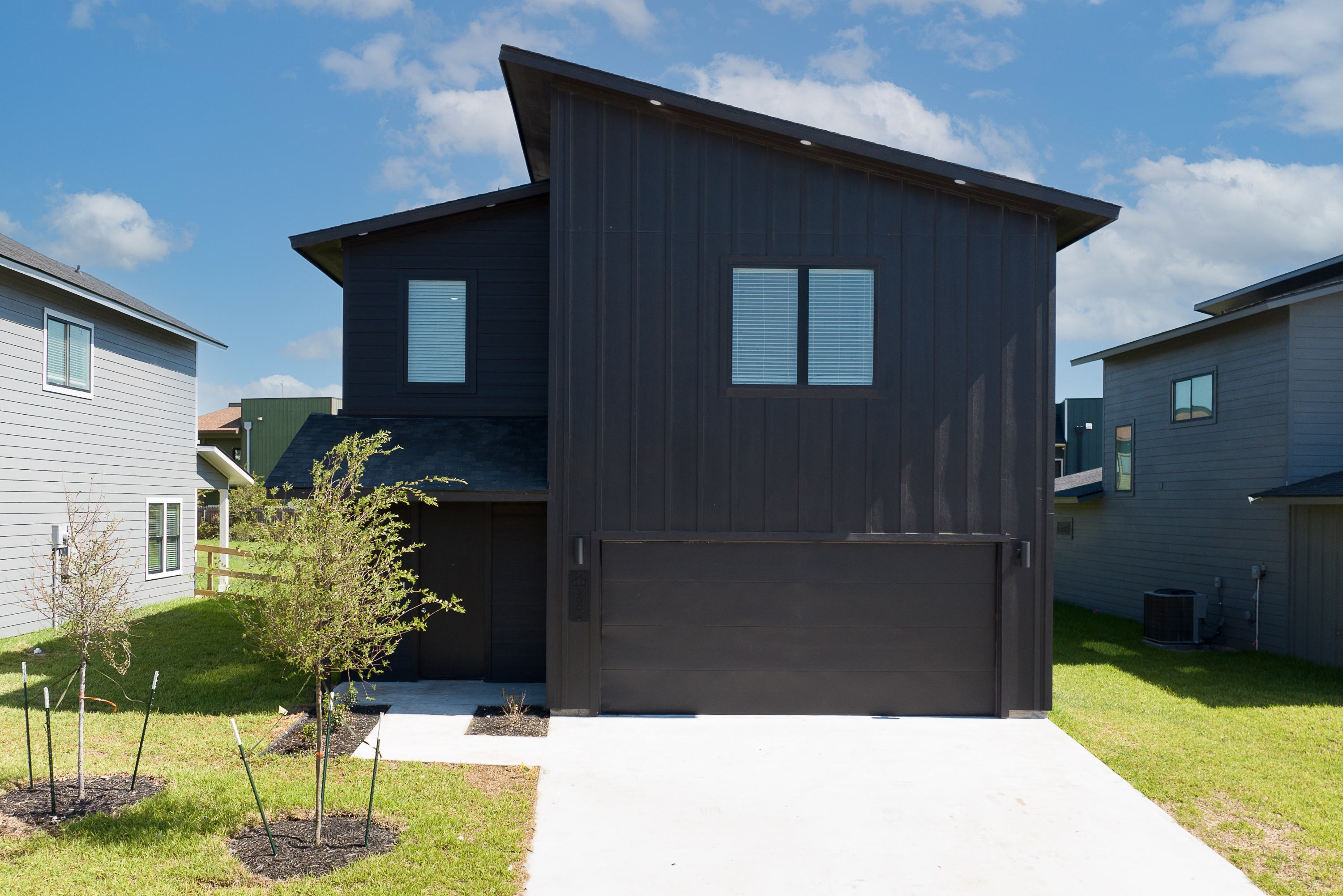 3008 Alpha Wolf Court